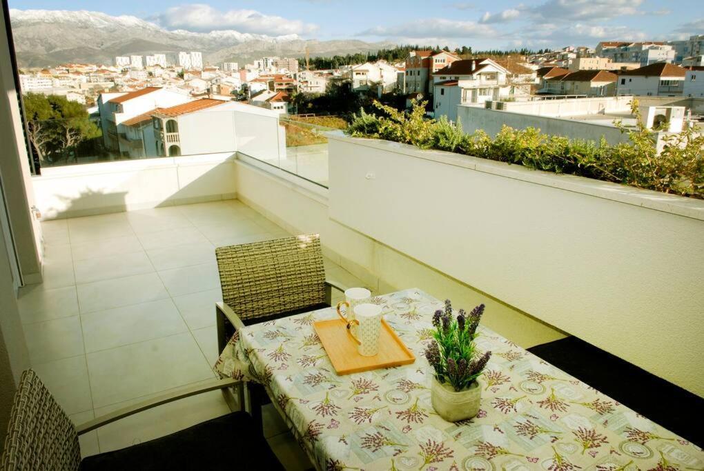 Camino Split - Apartment Near Mall Of Split Ngoại thất bức ảnh